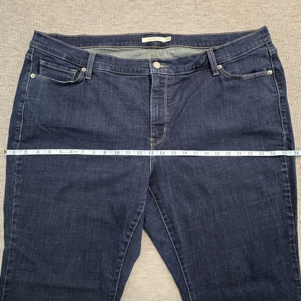 Levi Strauss Womens Classic Bootcut Jeans Size 24W Mid-Rise Dark Wash Denim - Picture 10 of 16